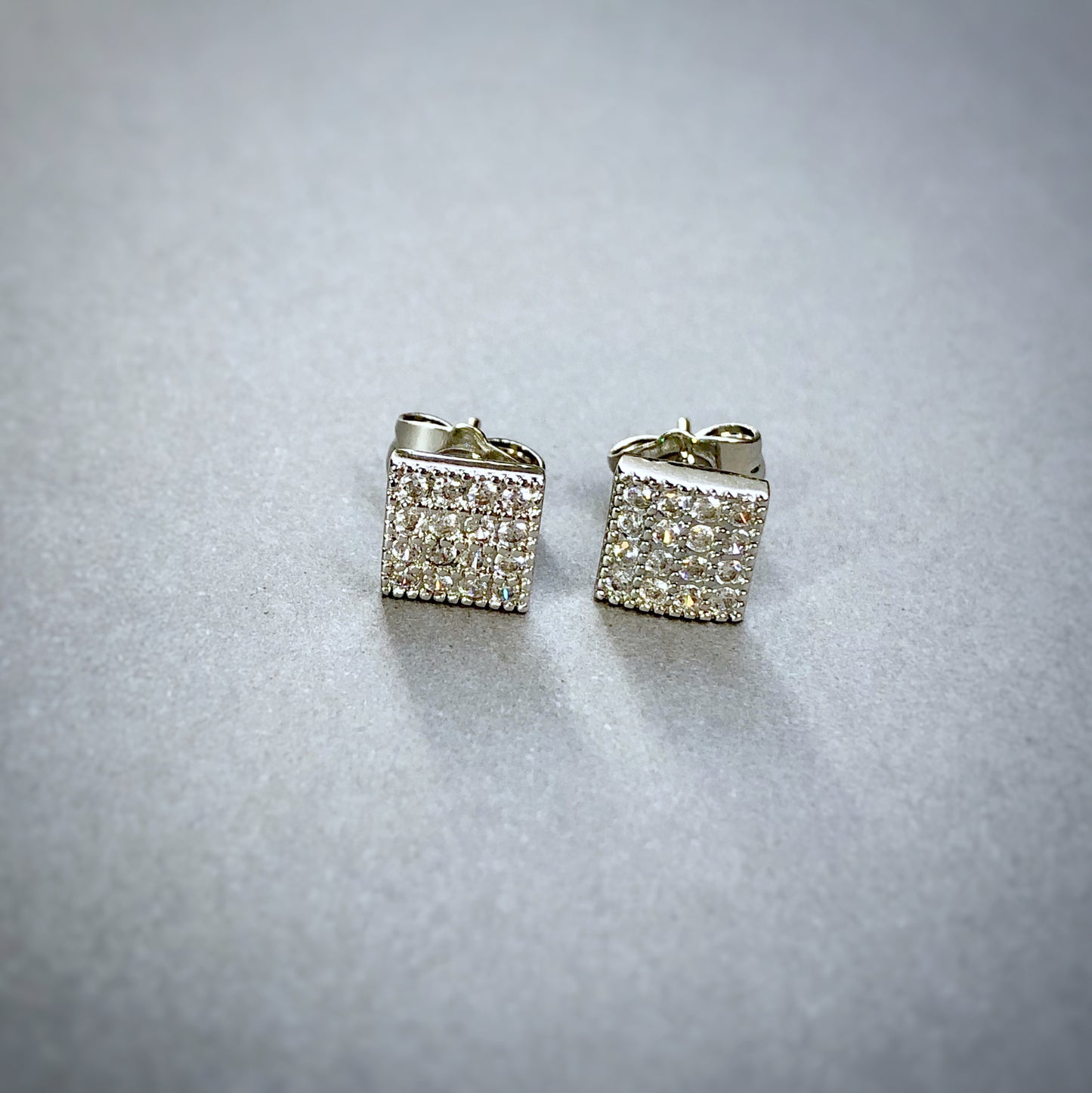 The Simple Square Stud