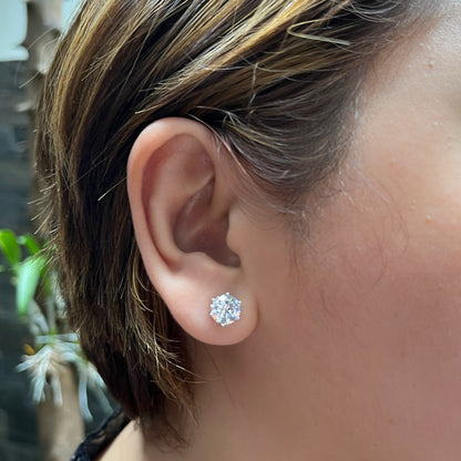 Classic Round Cut Brilliant Zirconia Stud Earrings