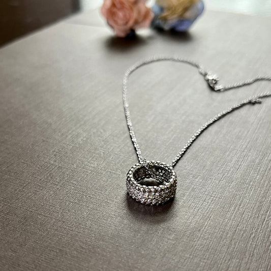 Little Ring Pendant Necklace