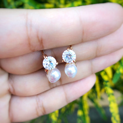 The Modern Pearl Earrings