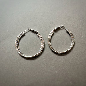 Tootsie Roll Hoops in Whitegold Tone