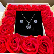 Load image into Gallery viewer, Charming Classic Round Cut With Halo Set with Rose Box
